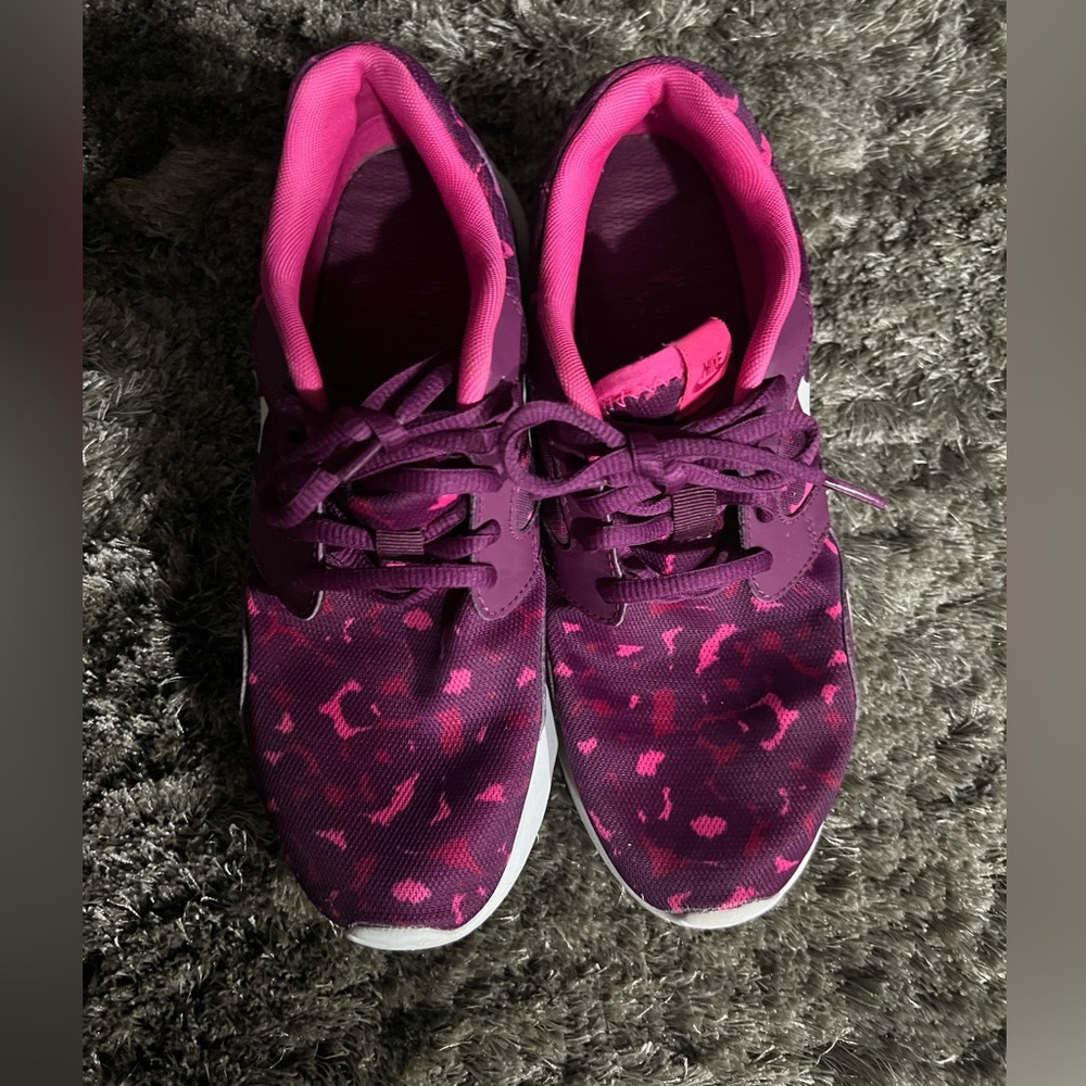 Nike shoes